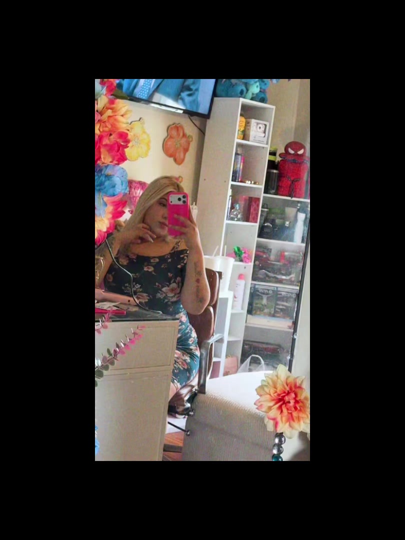 @Moniii_01