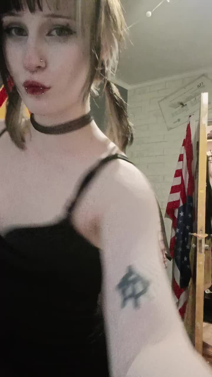 @𝔳𝔬𝔩𝔡𝔢𝔪𝔞𝔯𝔞
