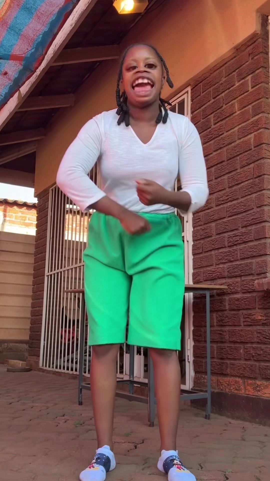 @Nellysharmy🇿🇼(NzwaraFamily)