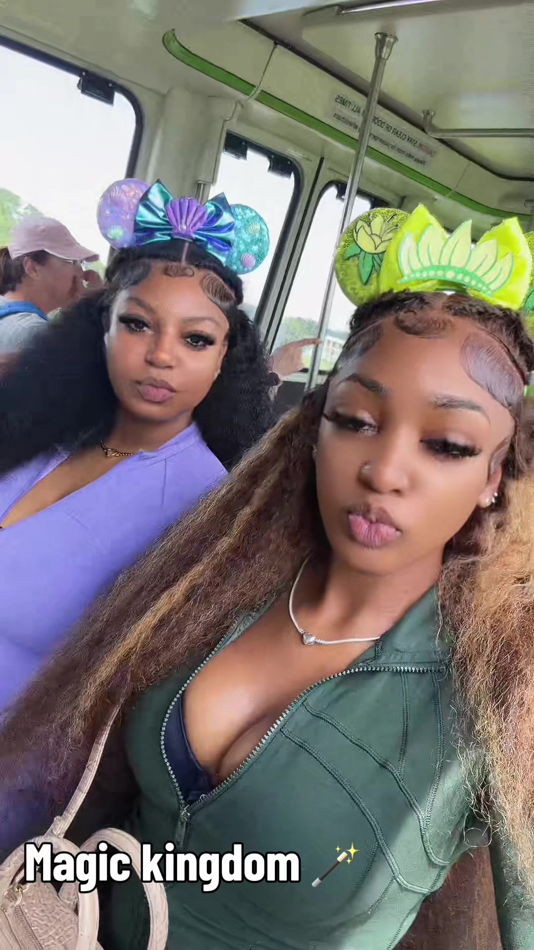 @_.femaledurkio