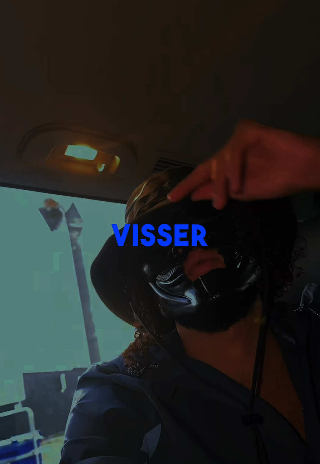 @️