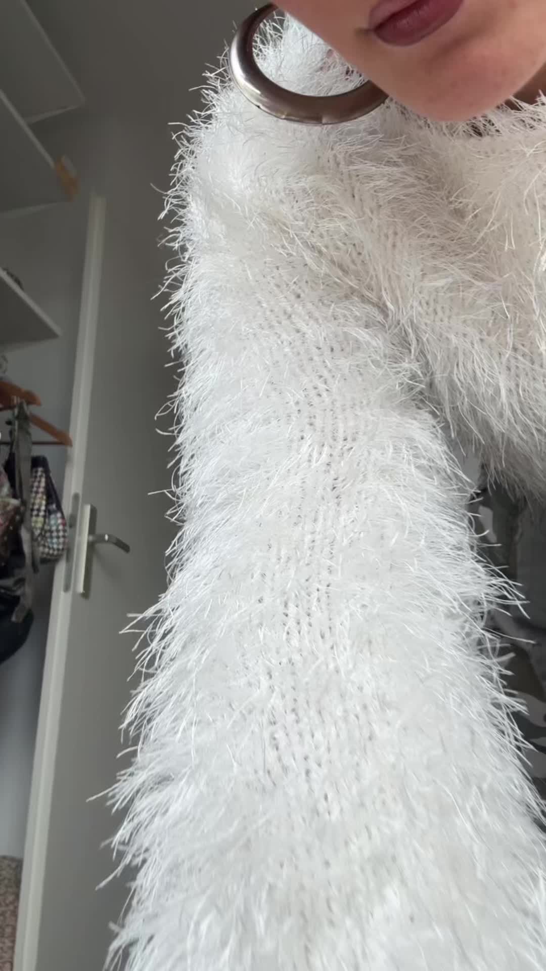 @Emi