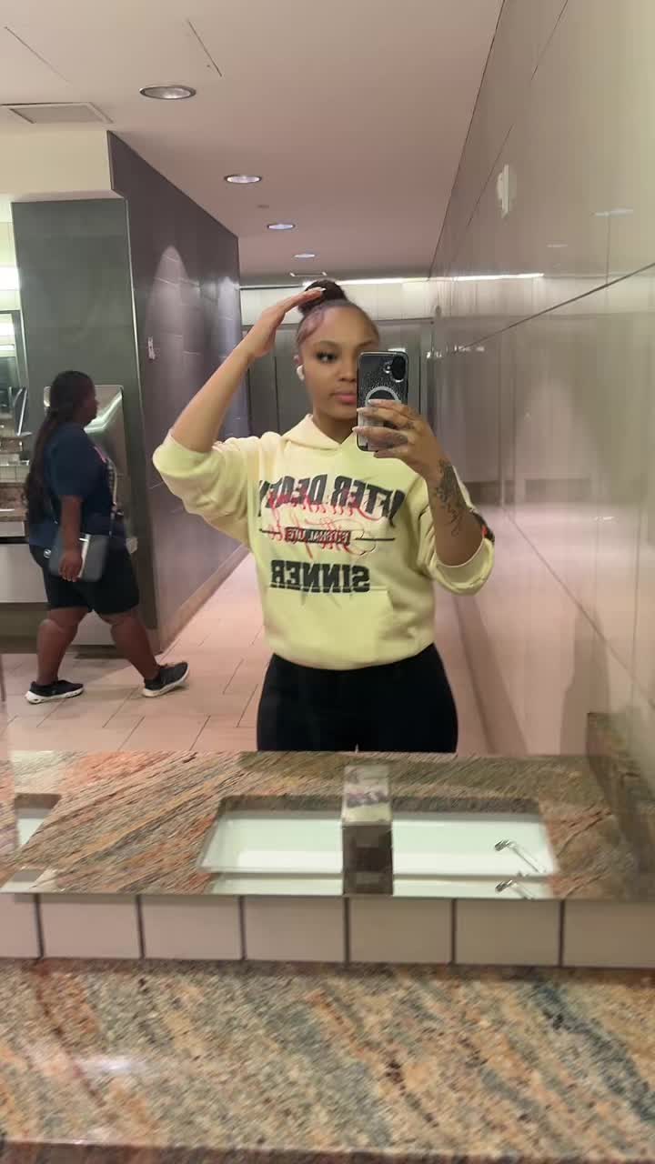 @whymanilol