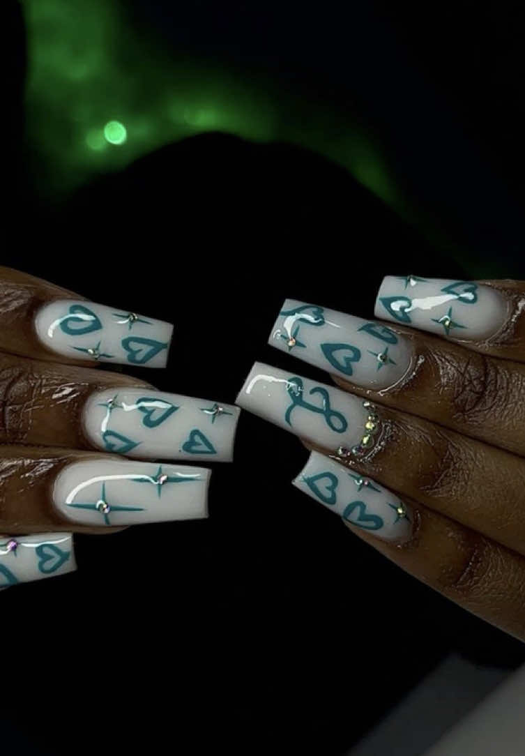 @Pretty In Nails