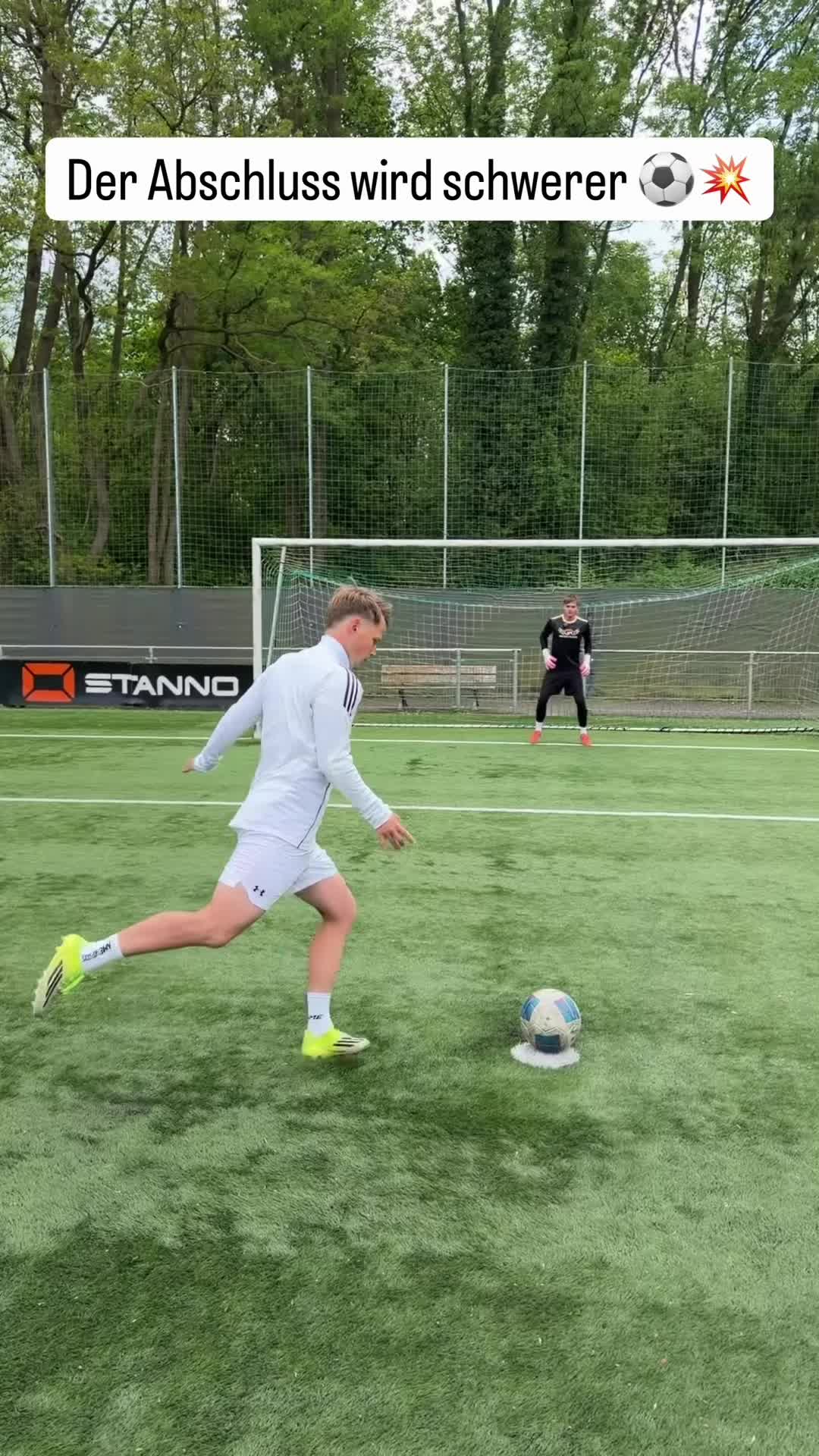 @lukasfootball