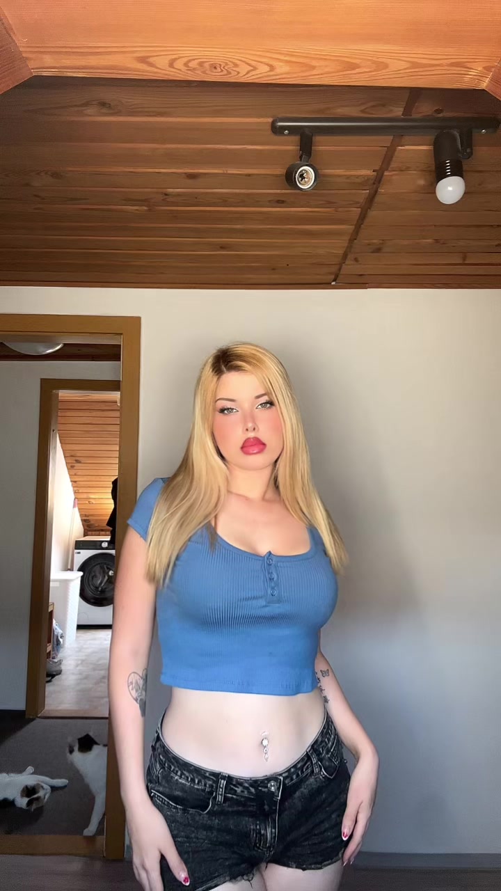 @Anna Rosé