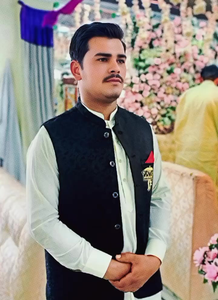 @𝕌𝕤𝕞𝕒𝕟 𝕞𝕦𝕘𝕙𝕒𝕝😘😘