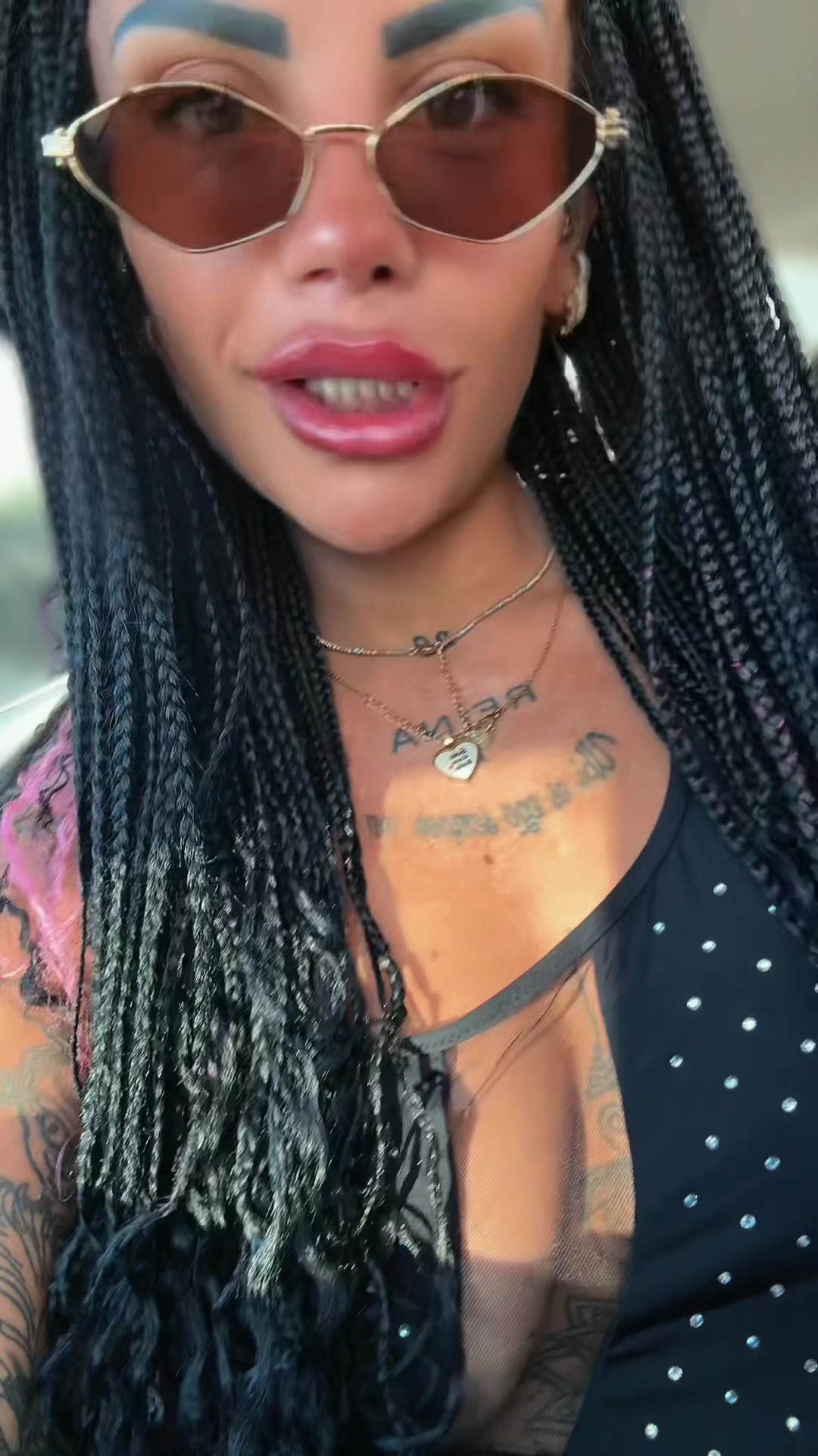 @REINA 7
