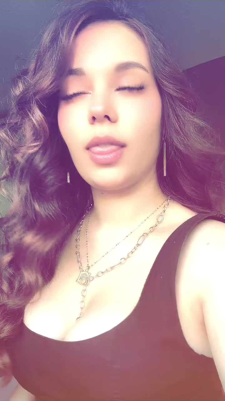 @Onelia Neli