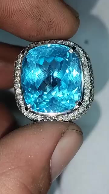 @uzzy gemstone