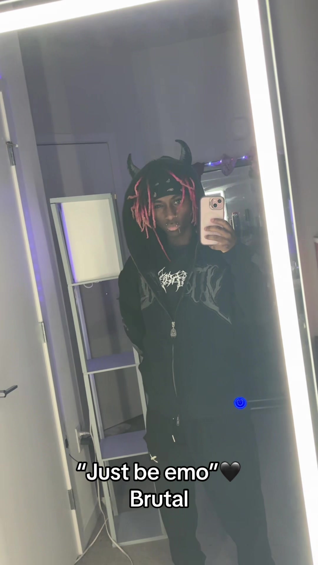 @Blackvampyz