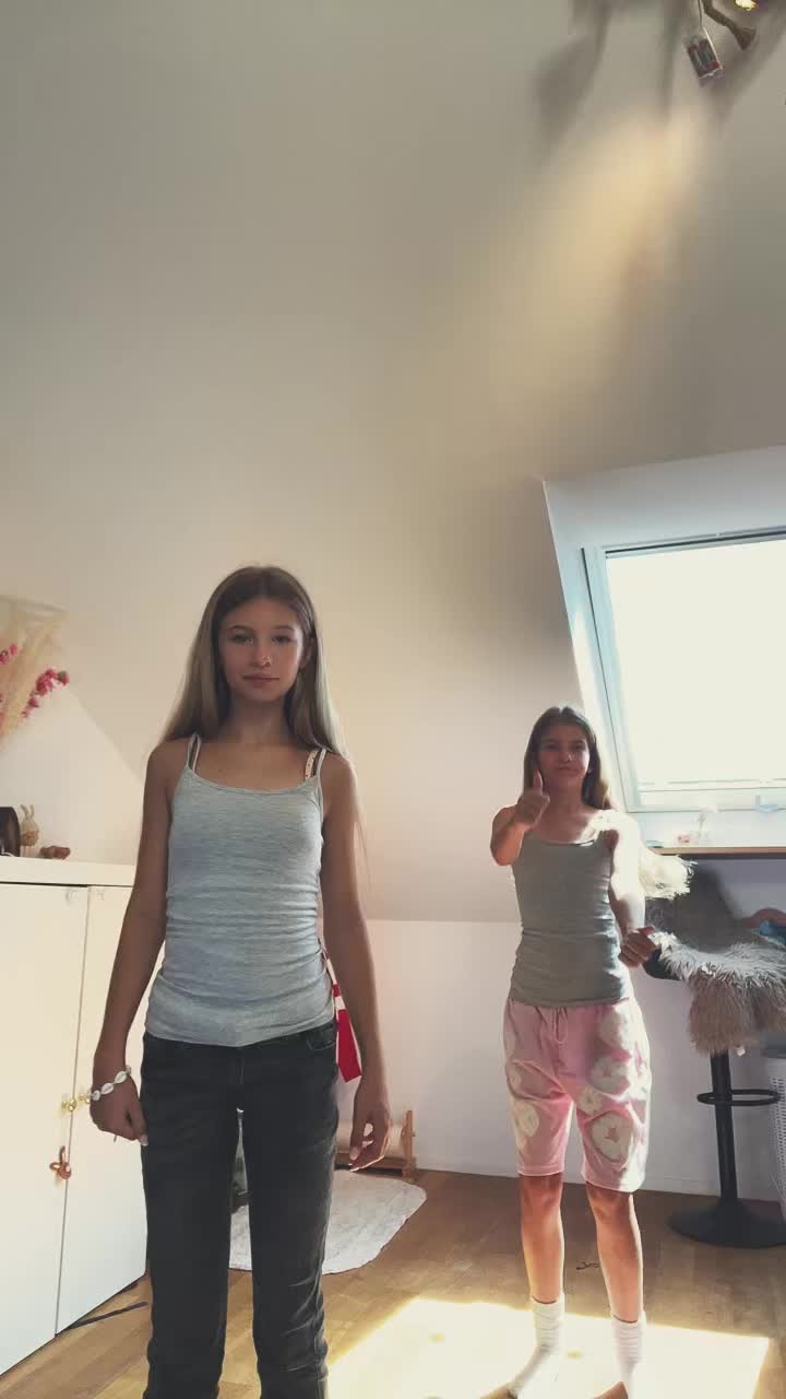 @Lyra🇹🇩🇹🇩🇹🇩