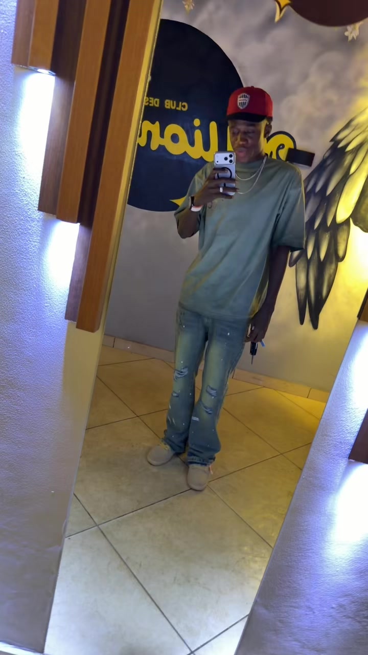 @EMPEREUR KING T🤴🥇🇬🇳🇺🇸