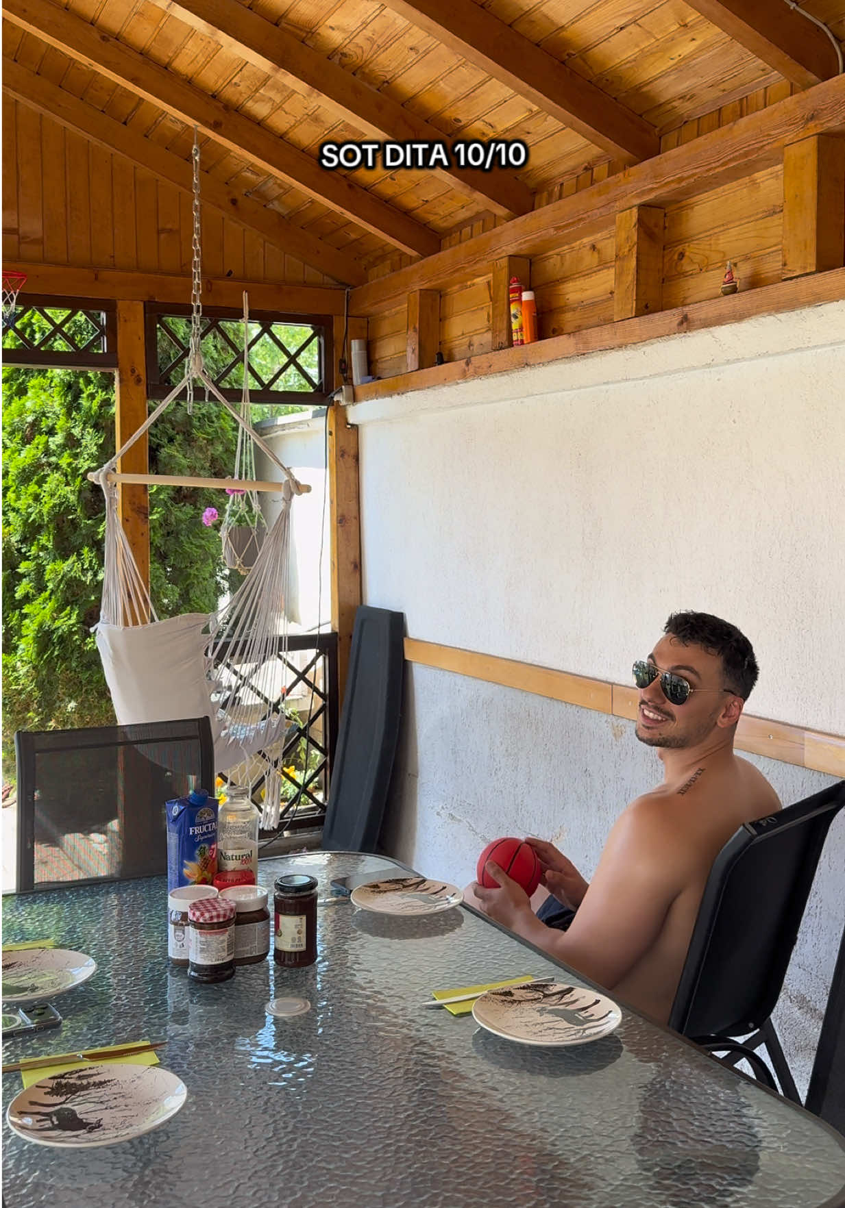 @Elona Selmani