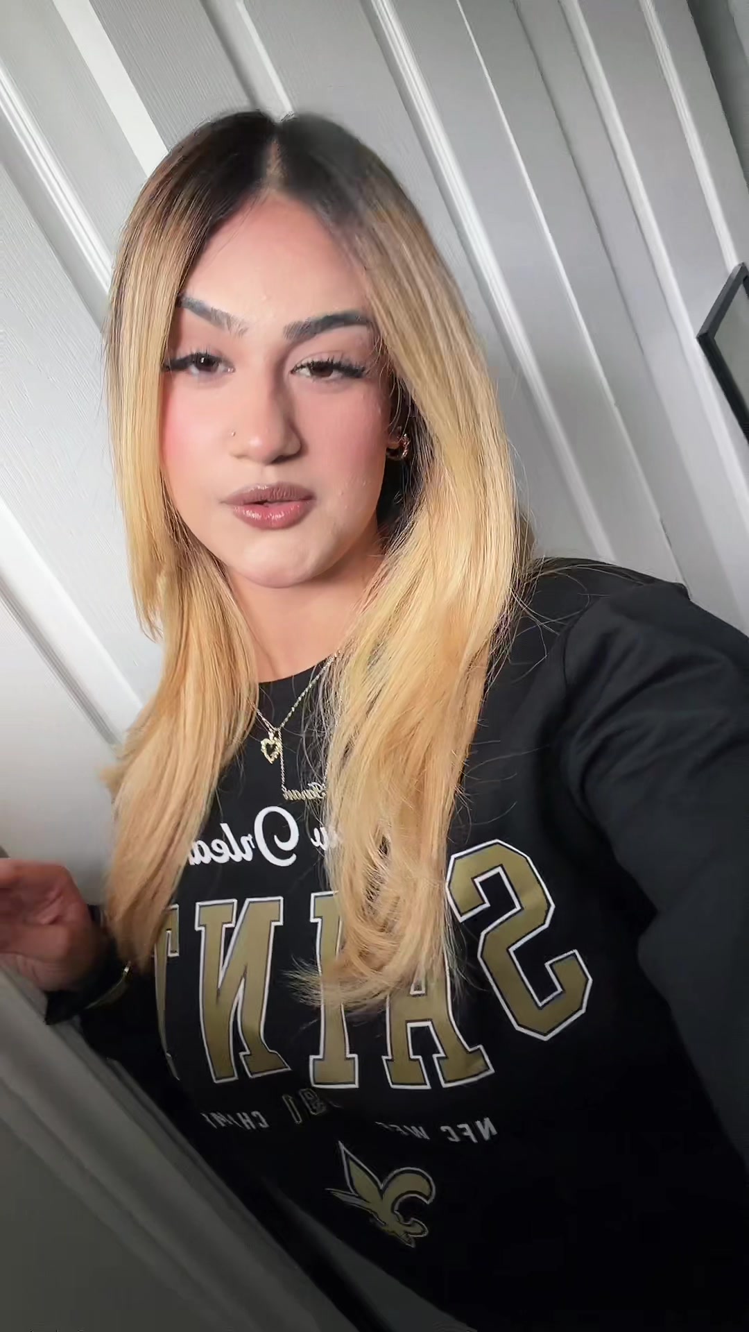 @T