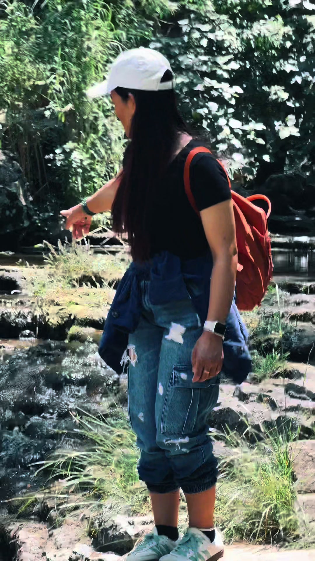 @Kiss Hang cHHeten HyOLmO