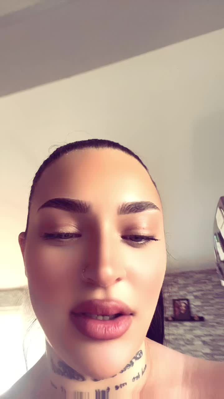 @ILoveMyFiancee👩🏻&zwj;❤️&zwj;👩🏻