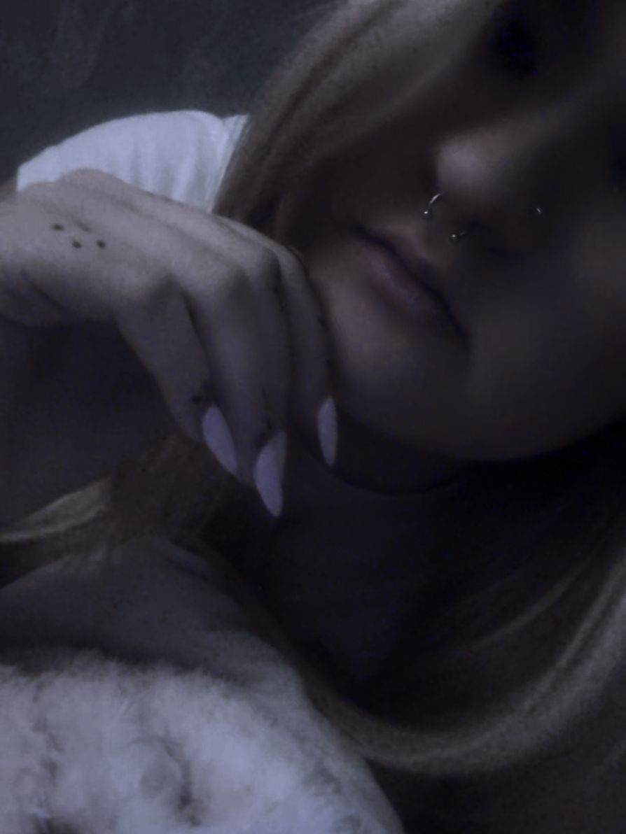 @Nell ★