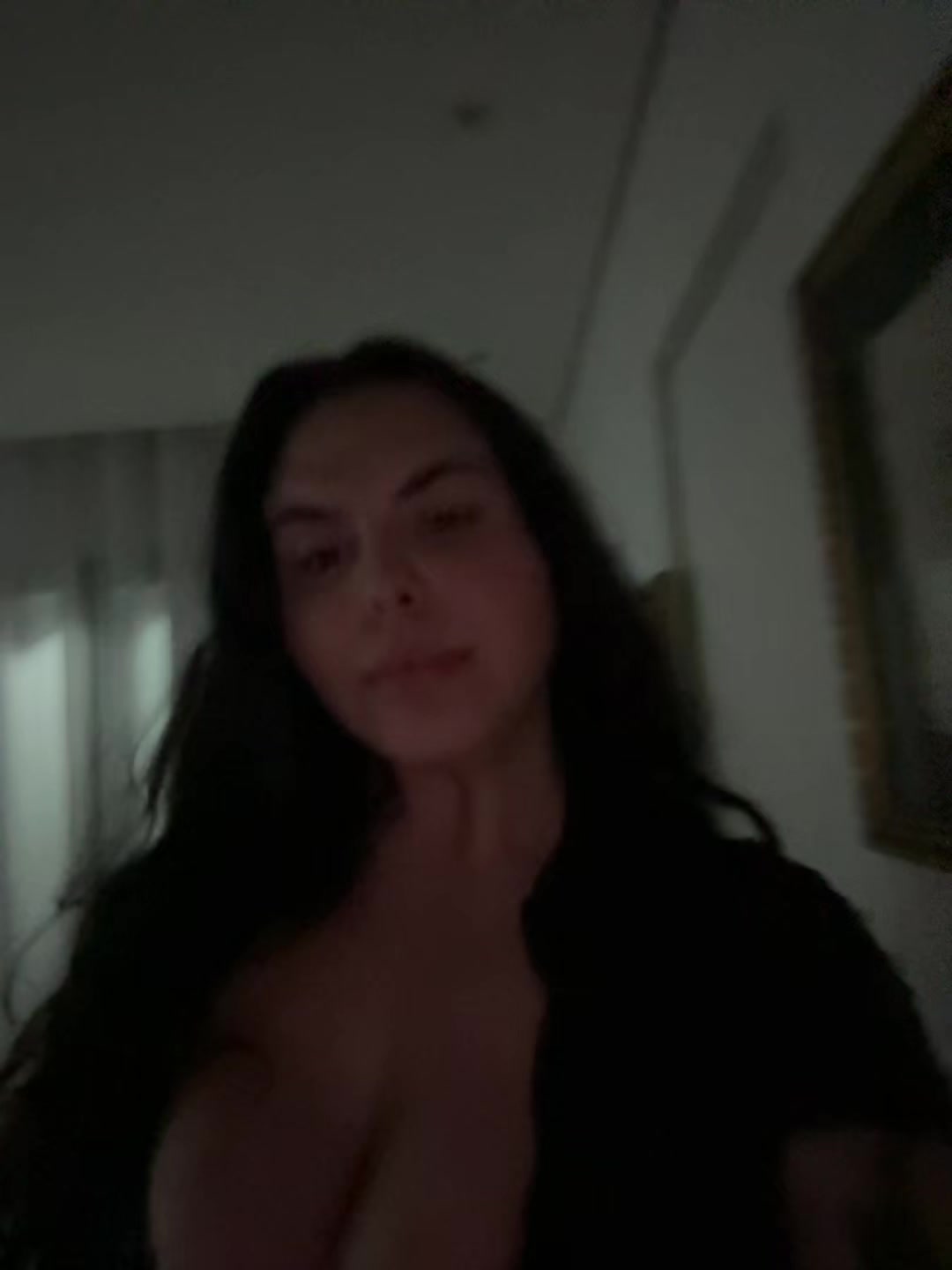 @julitka