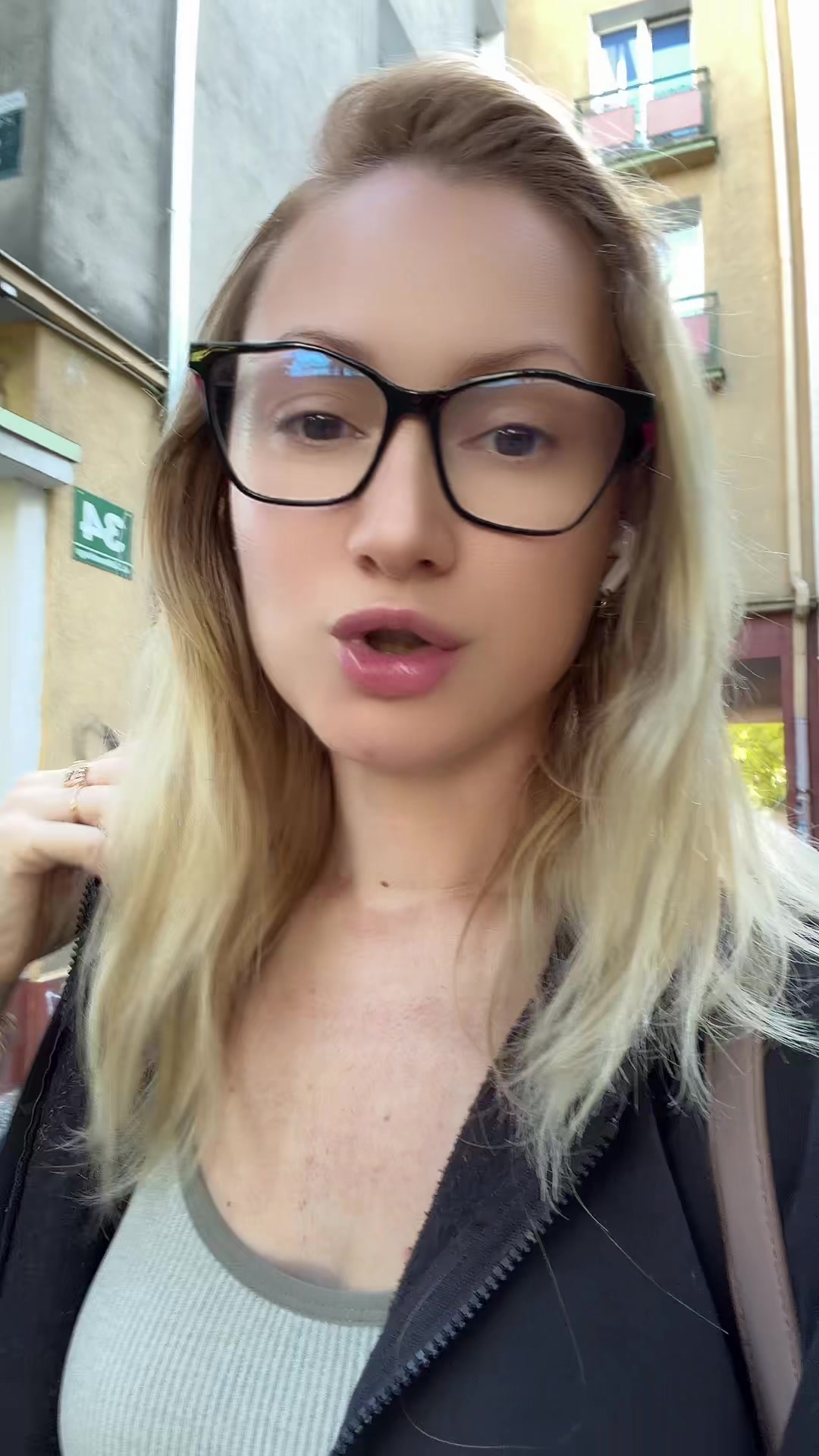 @Blonda