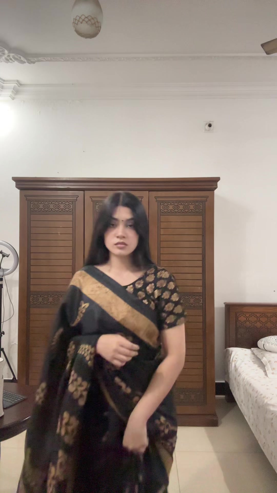 @sara khonikor 🖤✨