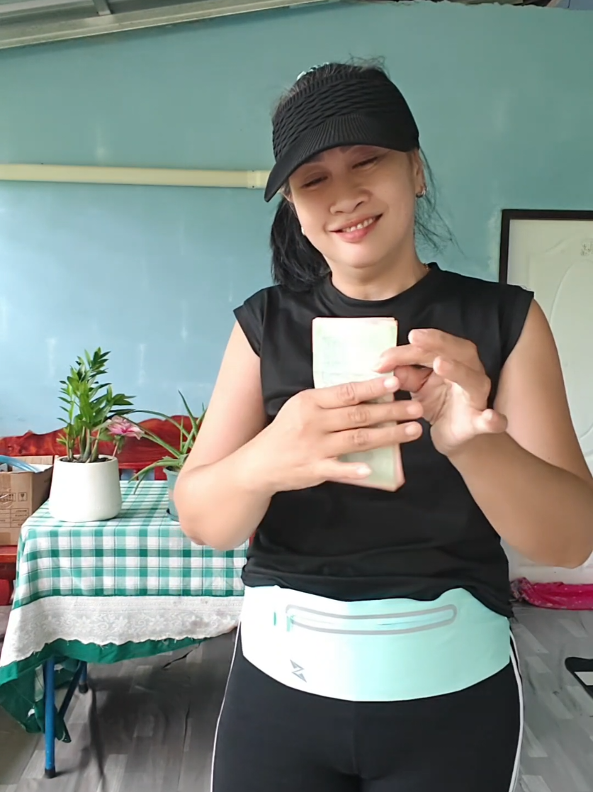 @อีส บ้านนารีวิว