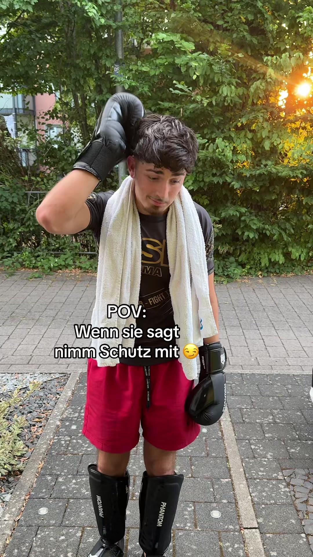 @𝔼𝕟𝕖𝕤