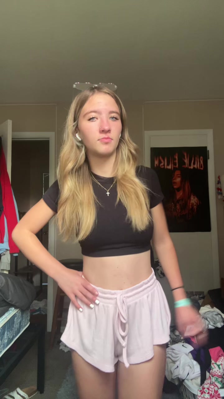 @livy.poo.16