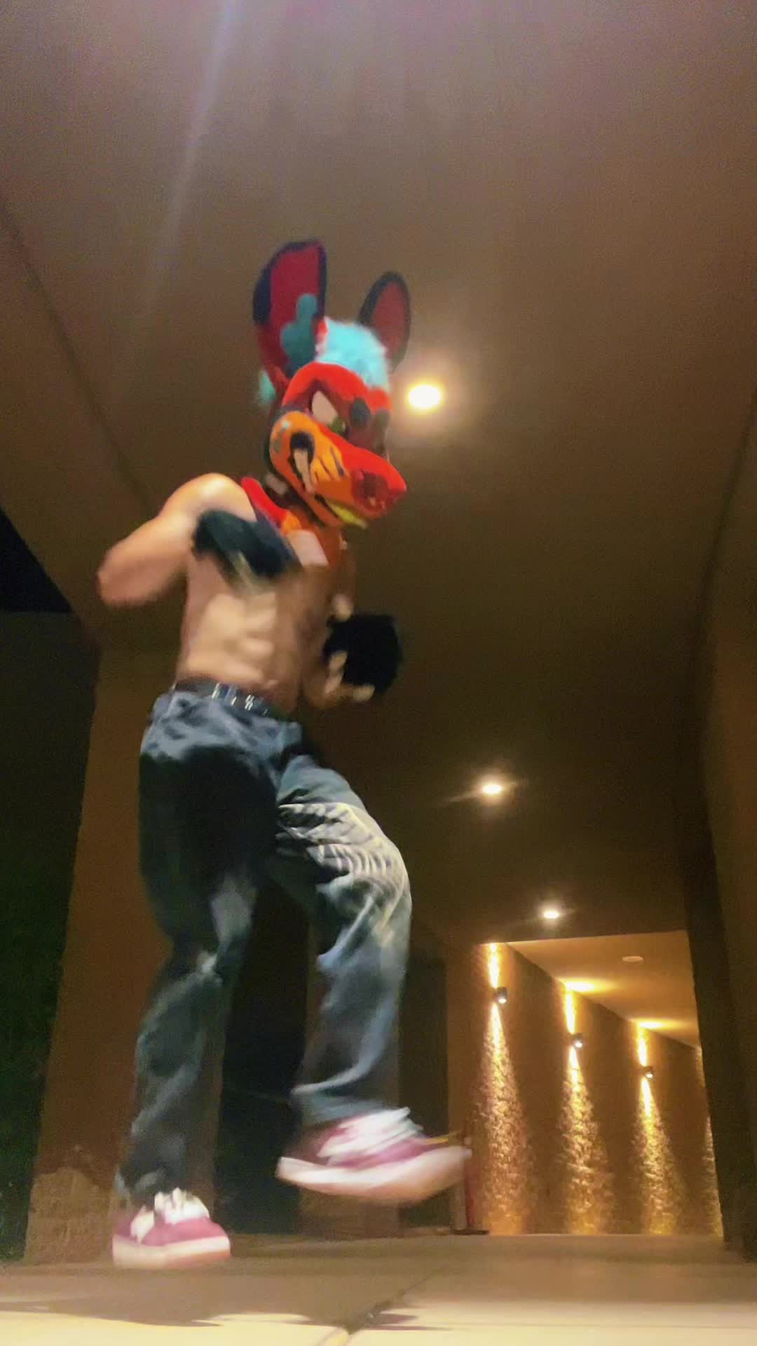 @Rojoroo