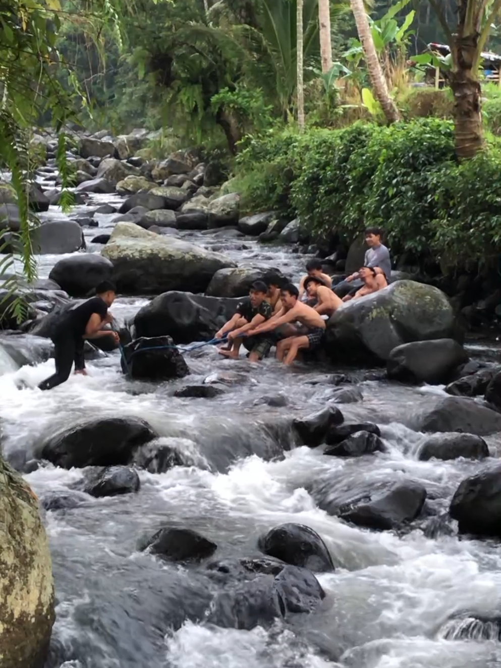 @Wisata Alam Cadas Ngampar