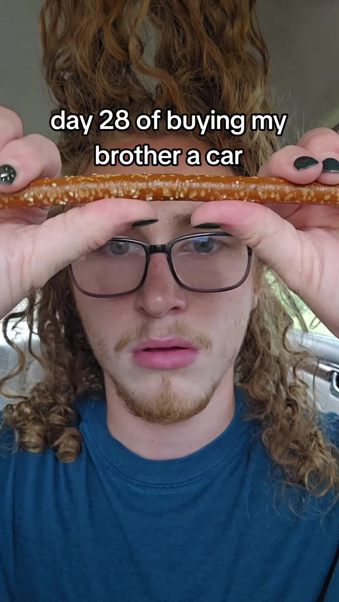 @GoldieGl0cks