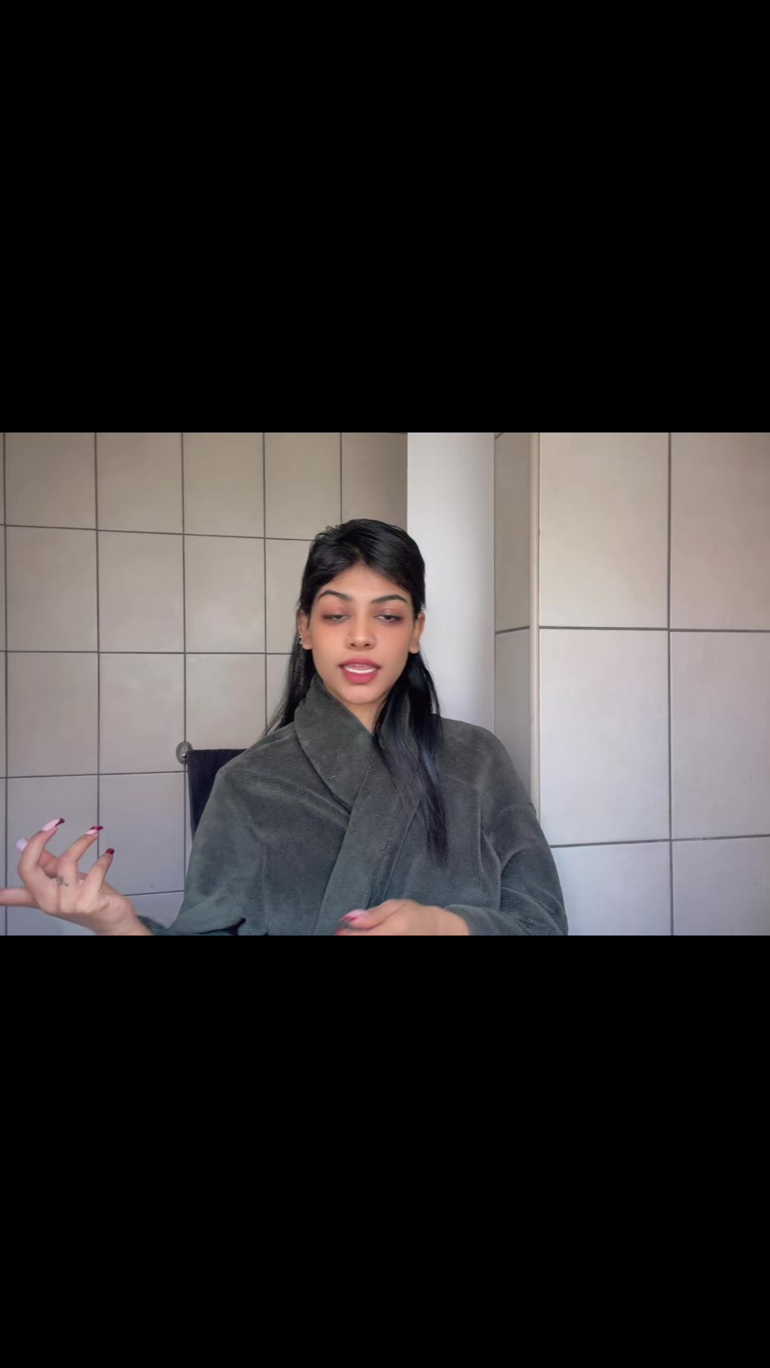 @the_official_haniya