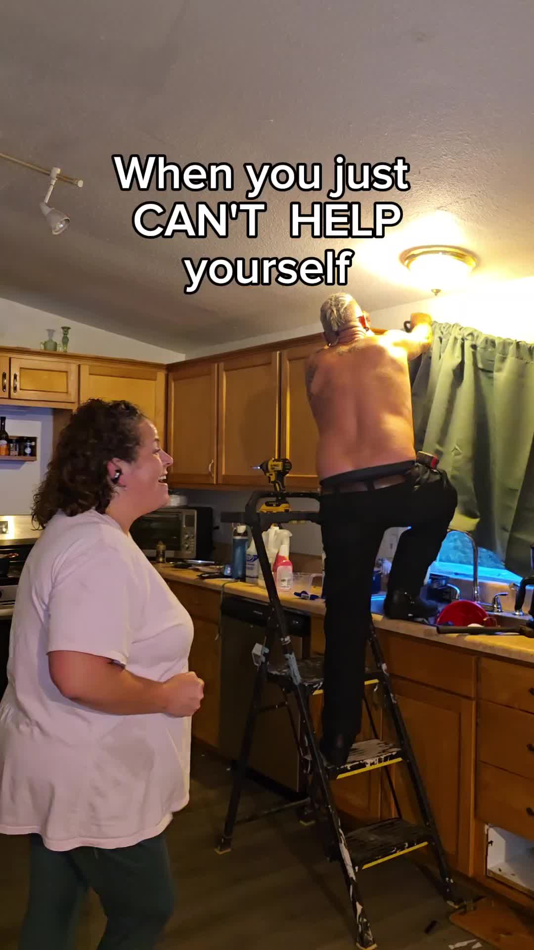 @TheMomstigator