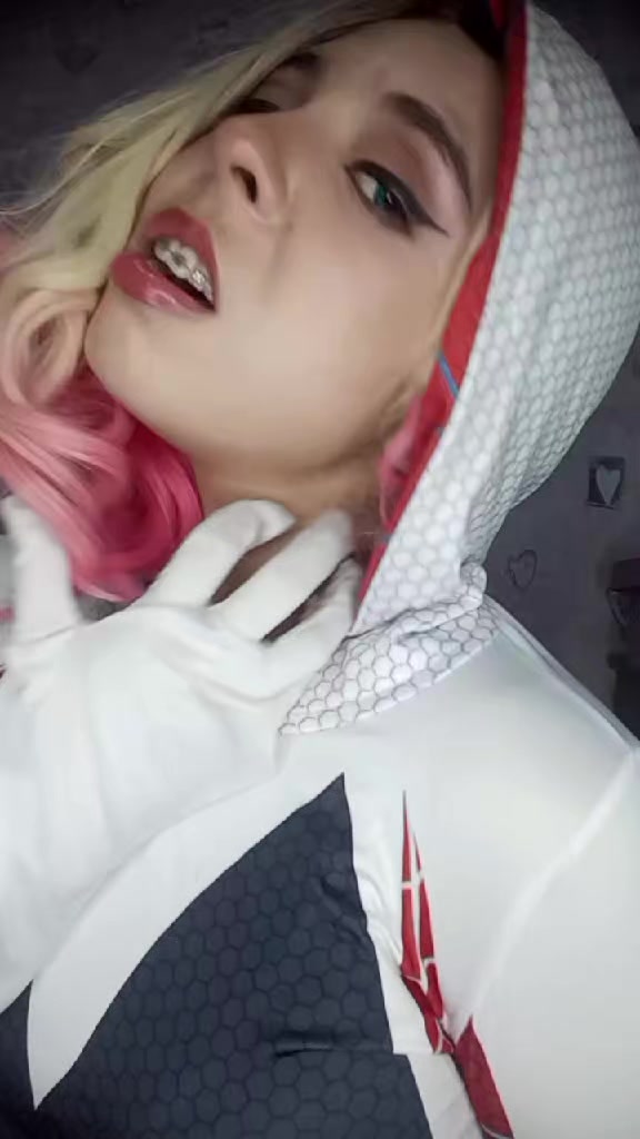 @EmoAmyGirl