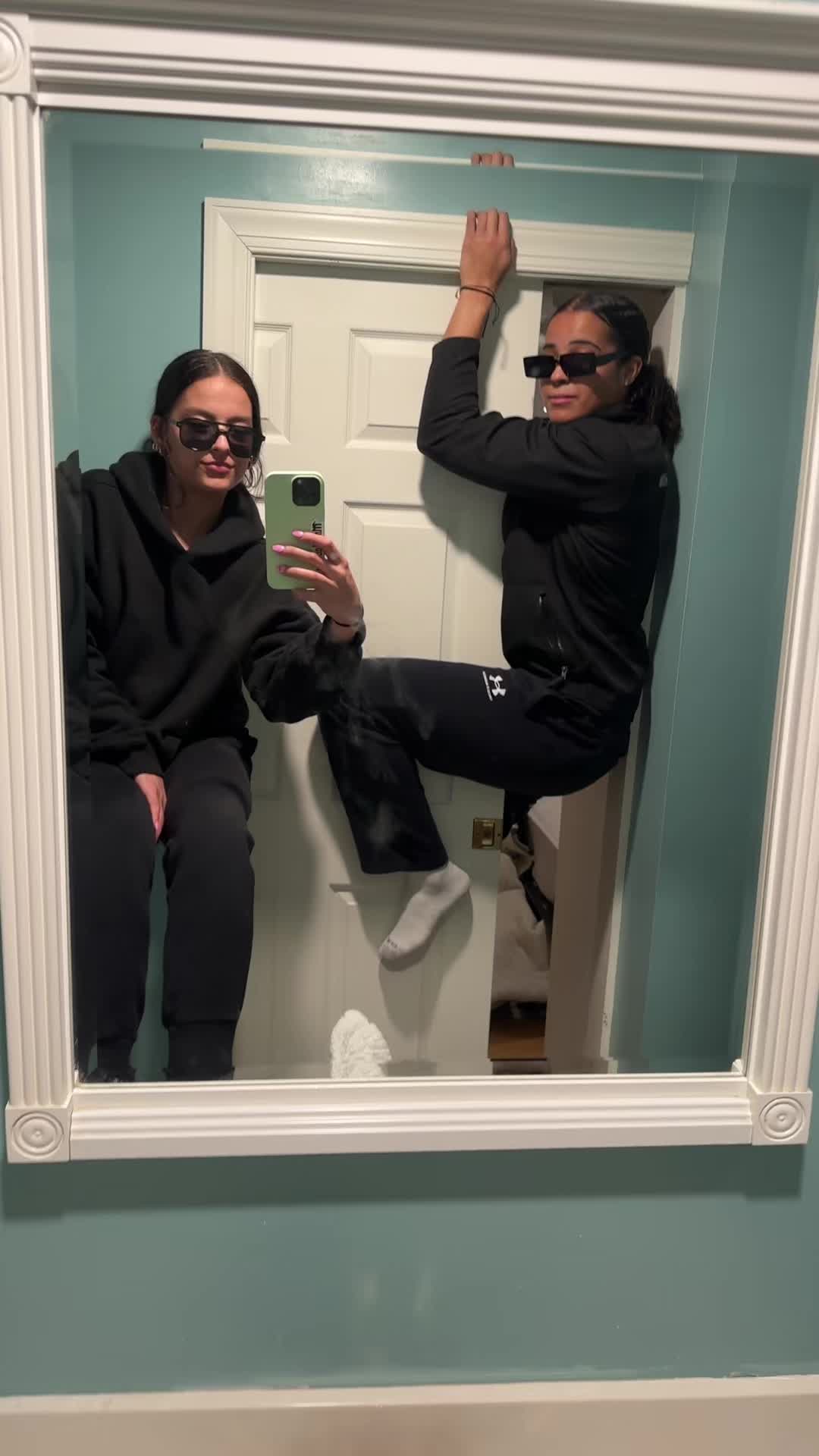 @Isa