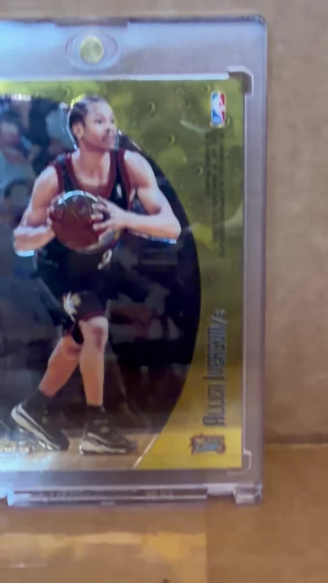 @iconic/cards