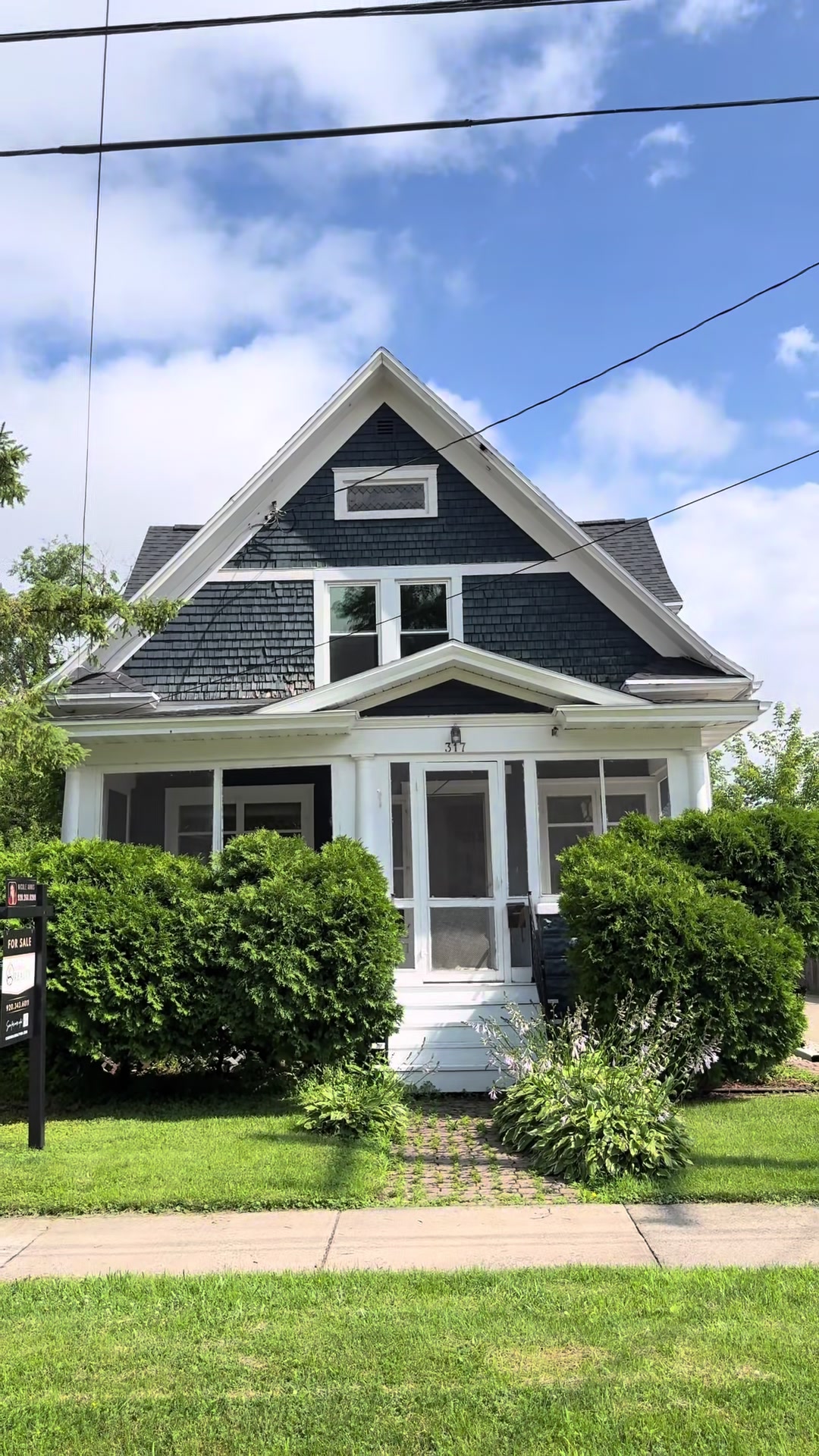 @Marissa | 🍎 WI REALTOR®️