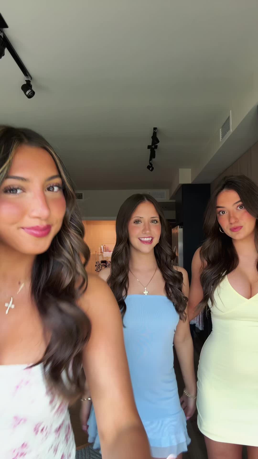 @Ana