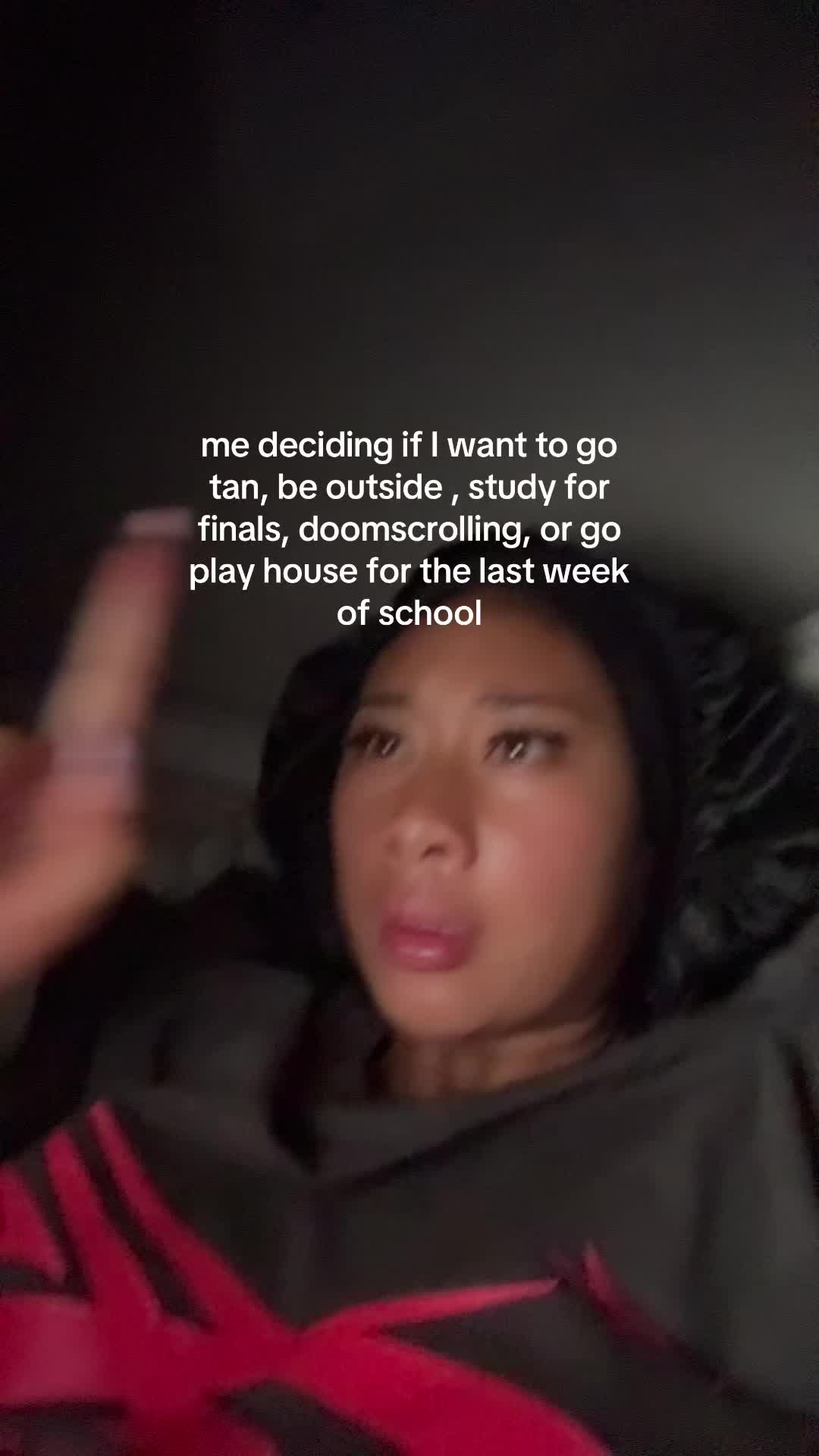 @dani ₊˚⊹ ᰔ