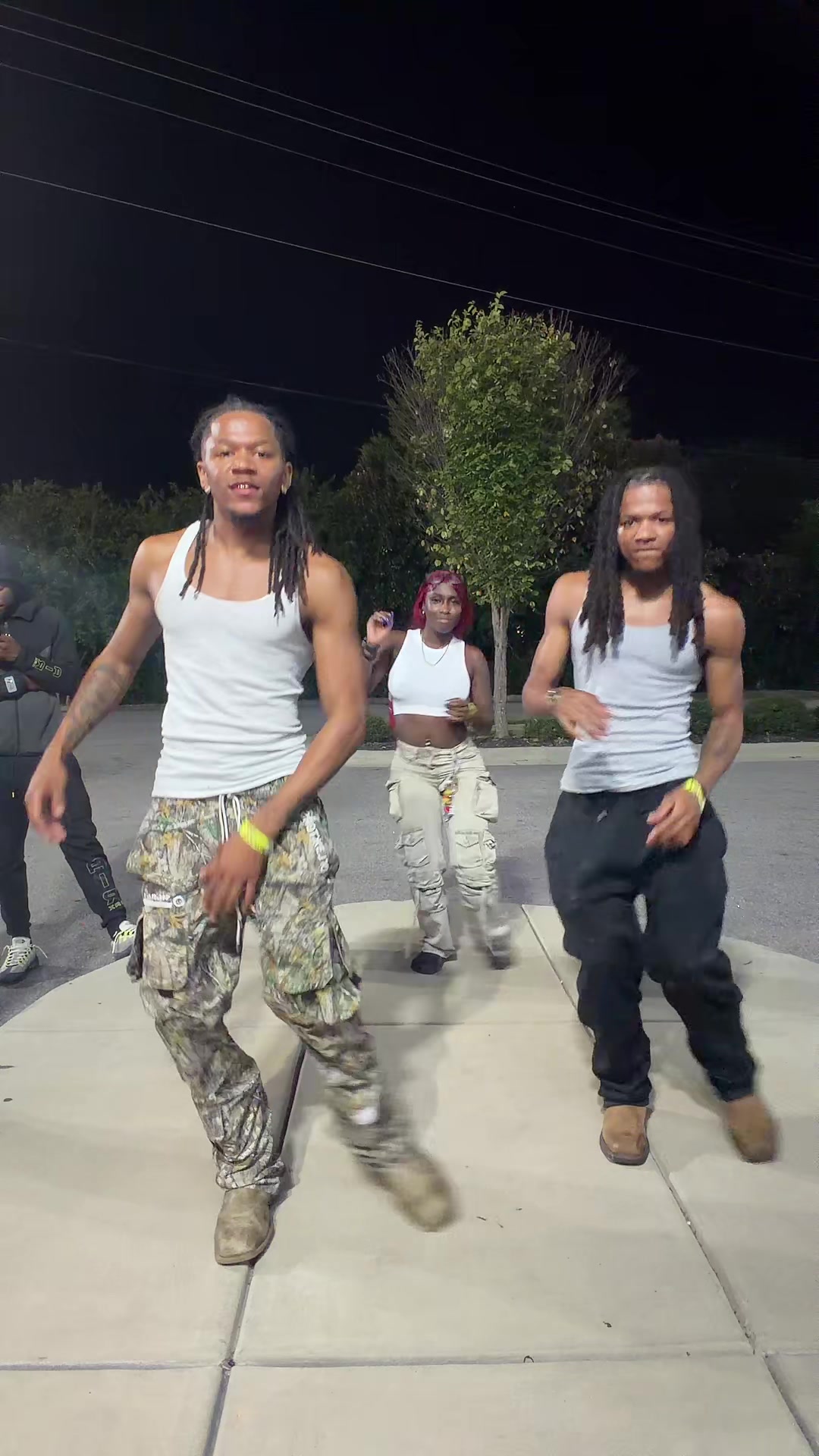 @Ghettotwins_