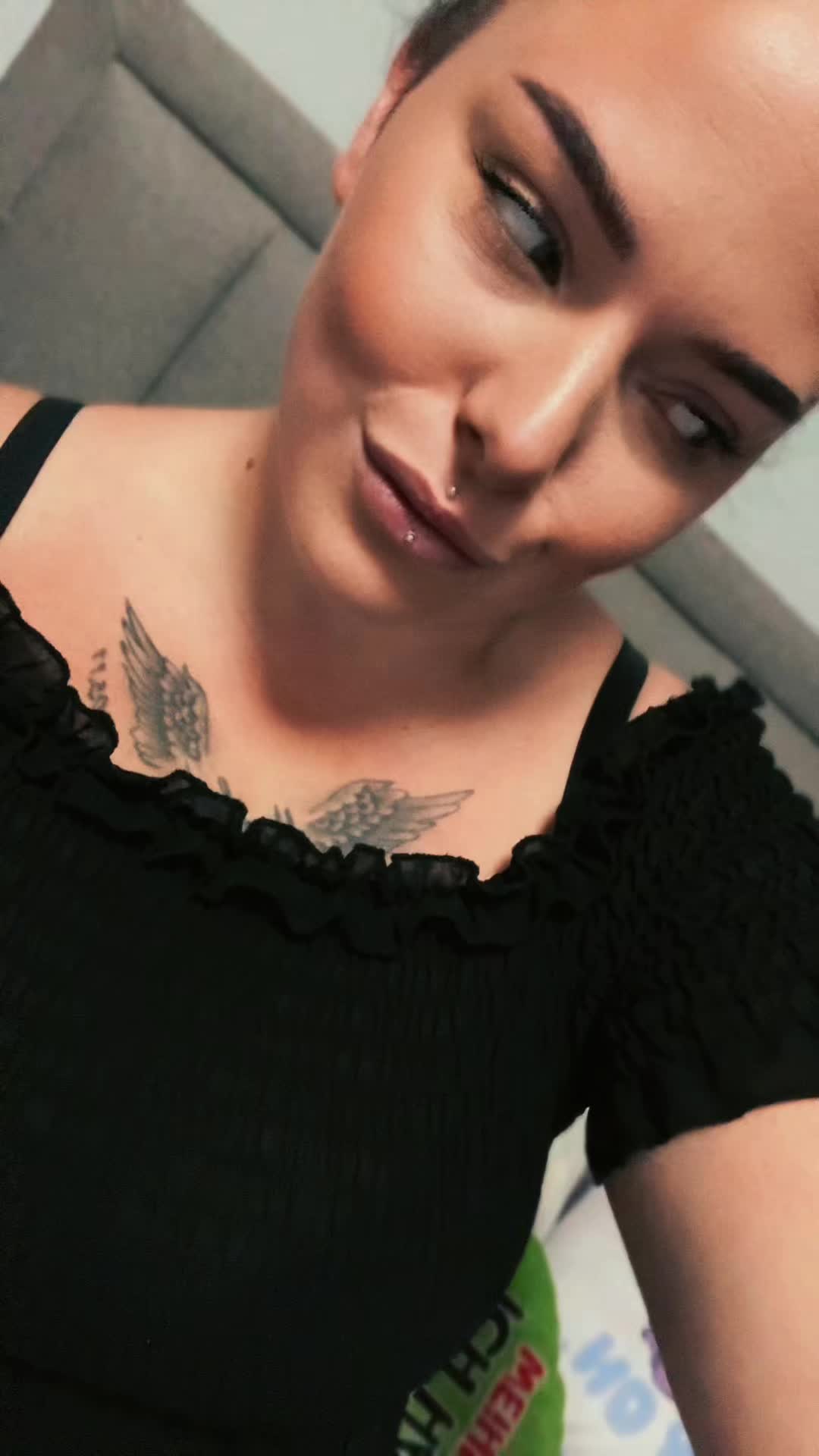 @Nana