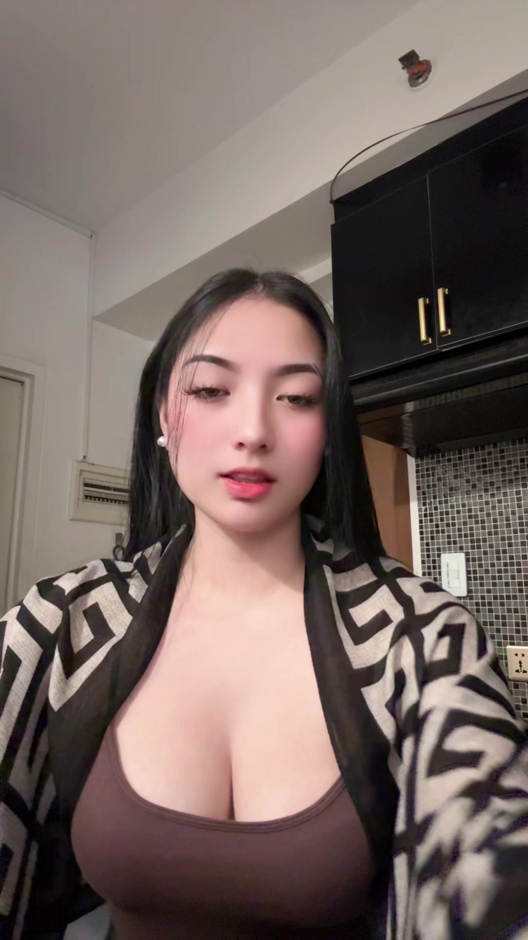 @𝓮𝓵𝓸𝓲𝓼𝓪