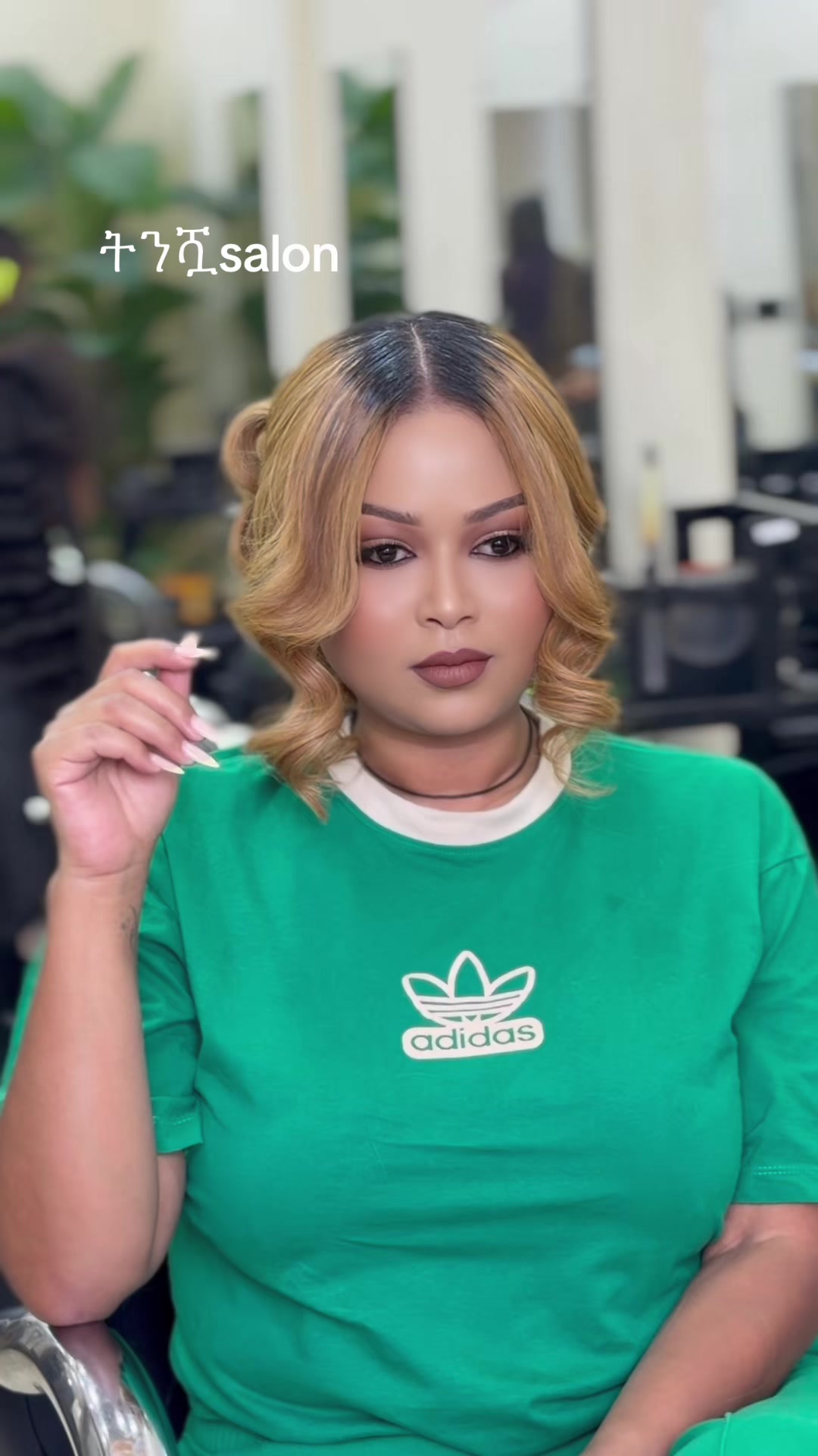 @Tommysimple-make up ትንሿ salon