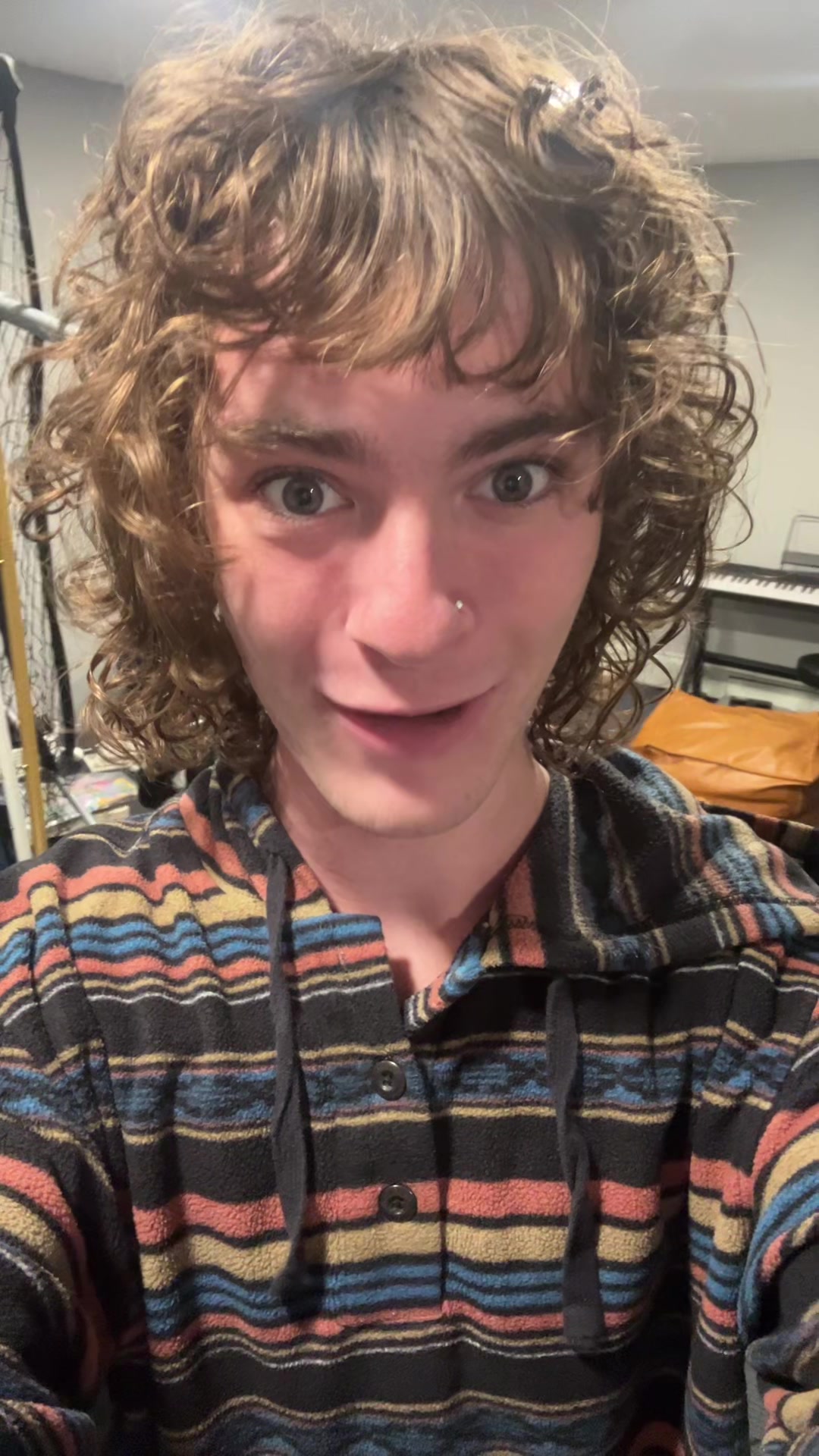 @CurlyCobain