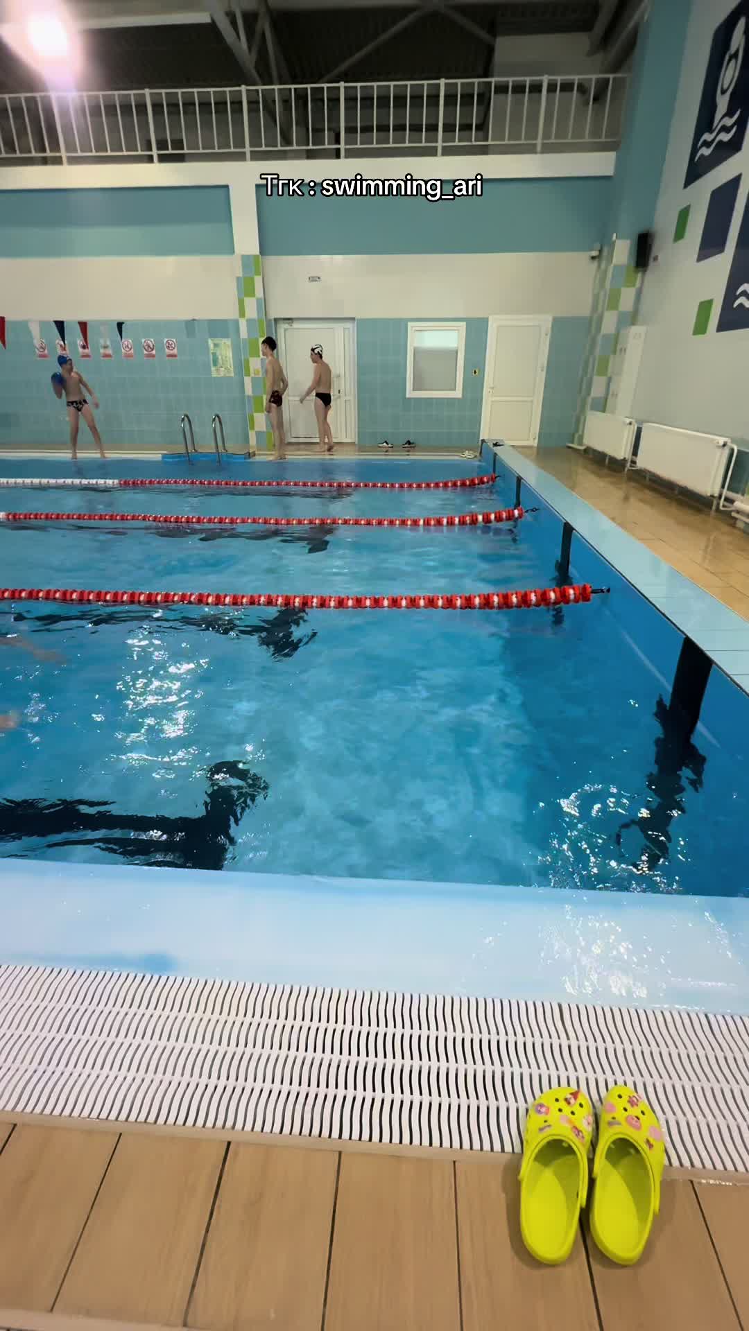 @ari.swimming💙