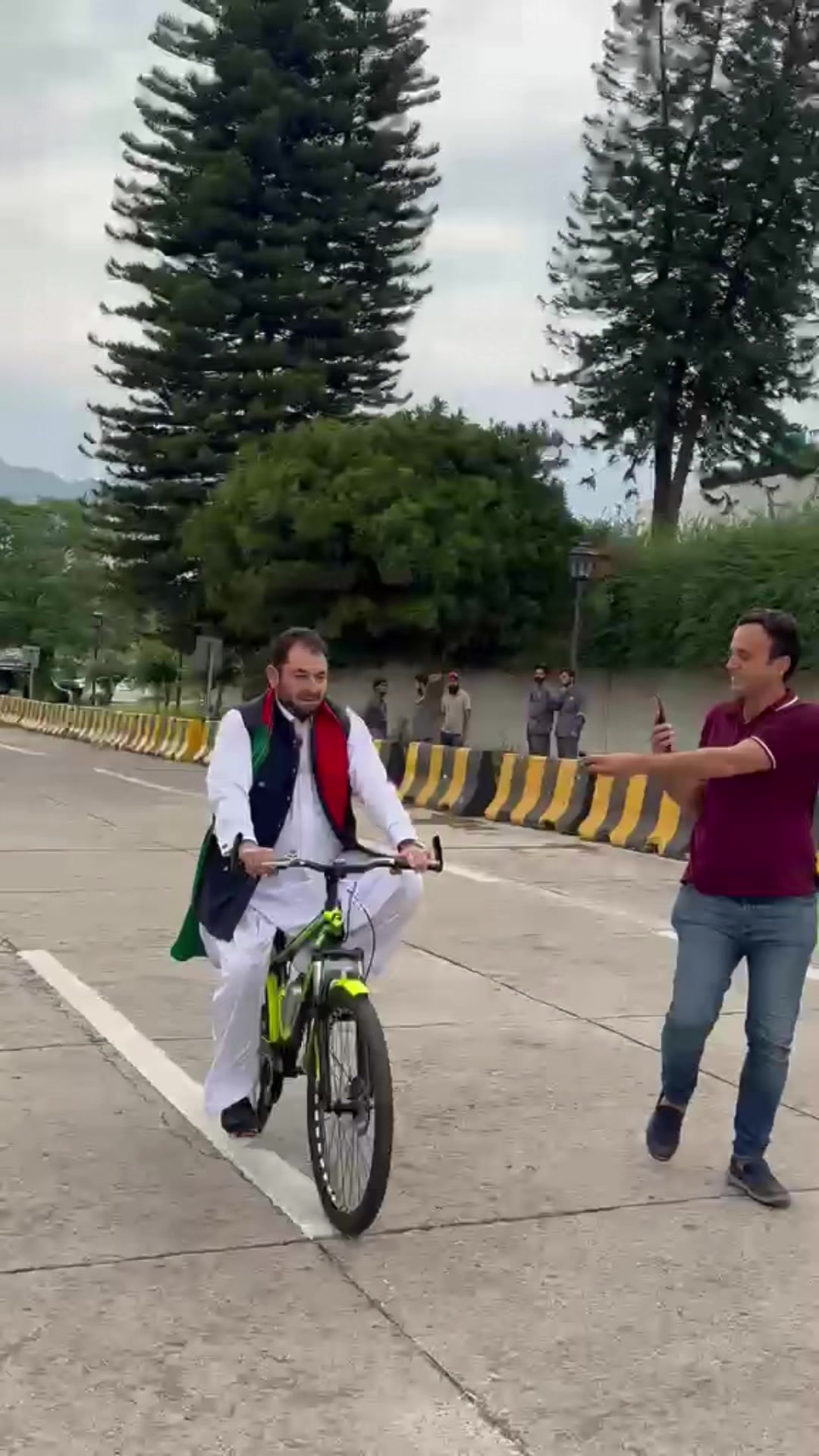 @Iqbal Afridi