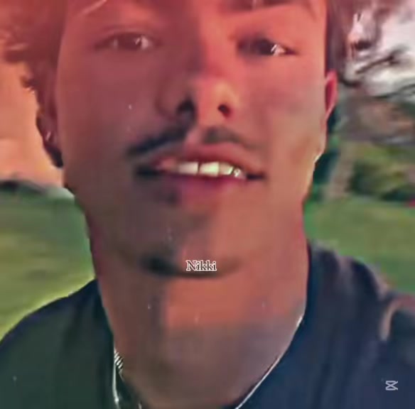 @𝐍𝐢𝐤𝐤𝐢