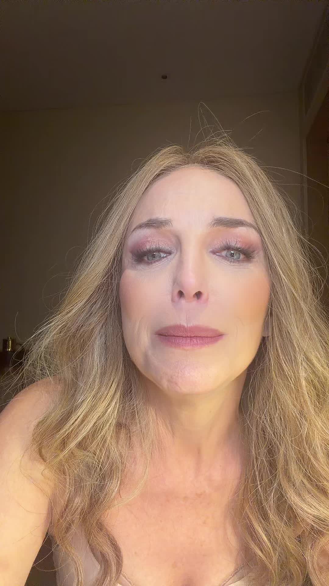 @laurafloresmx