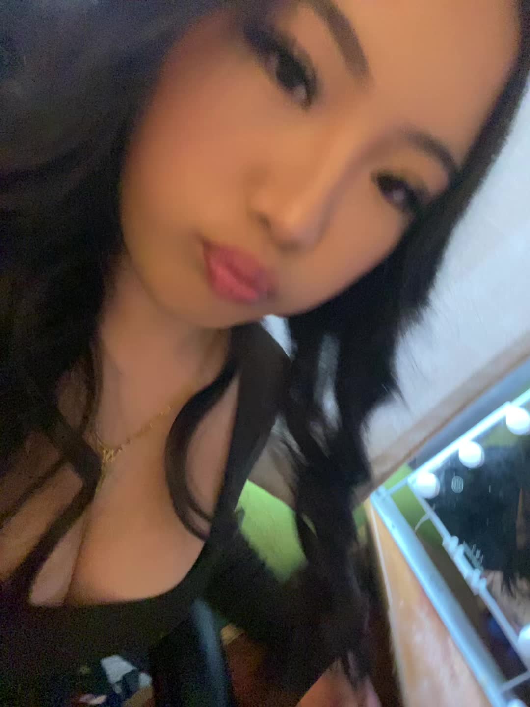 @aleenaathao
