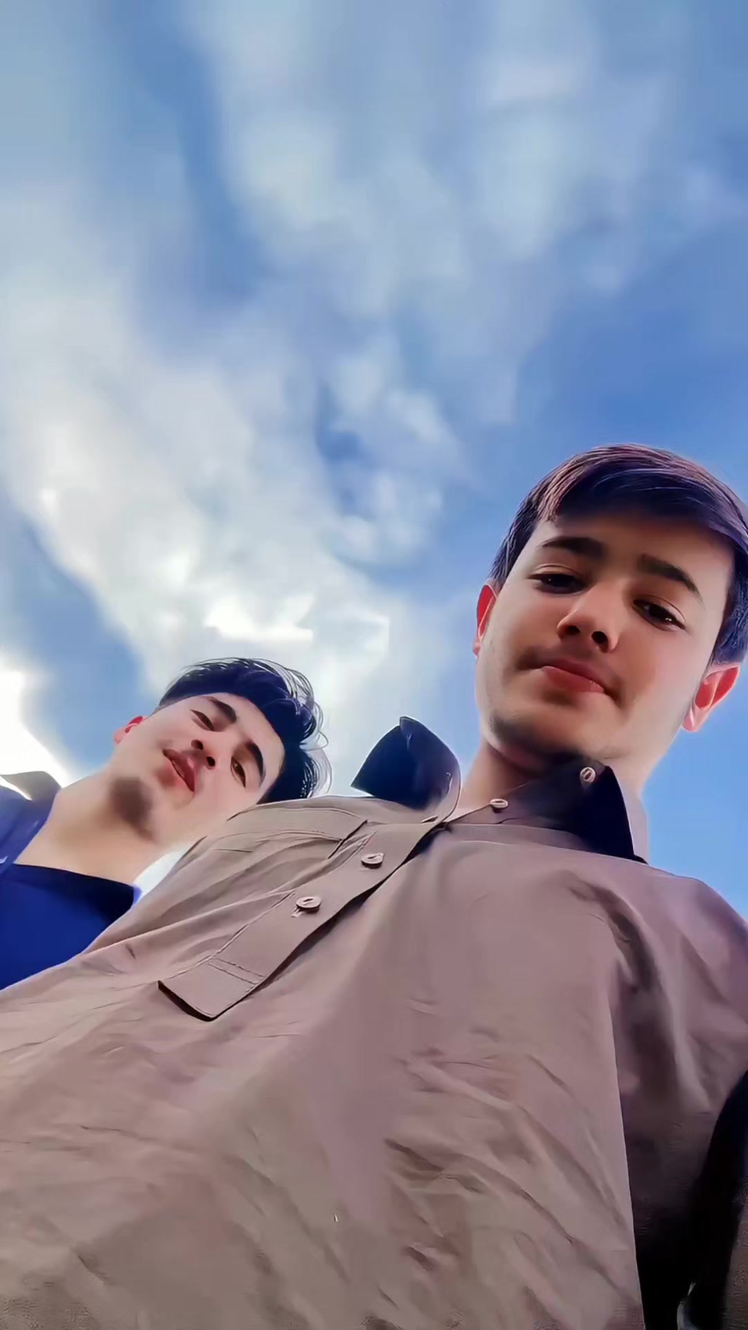@( 𝐀𝐦𝐢𝐫_𝐊𝐡𝐚𝐧 )